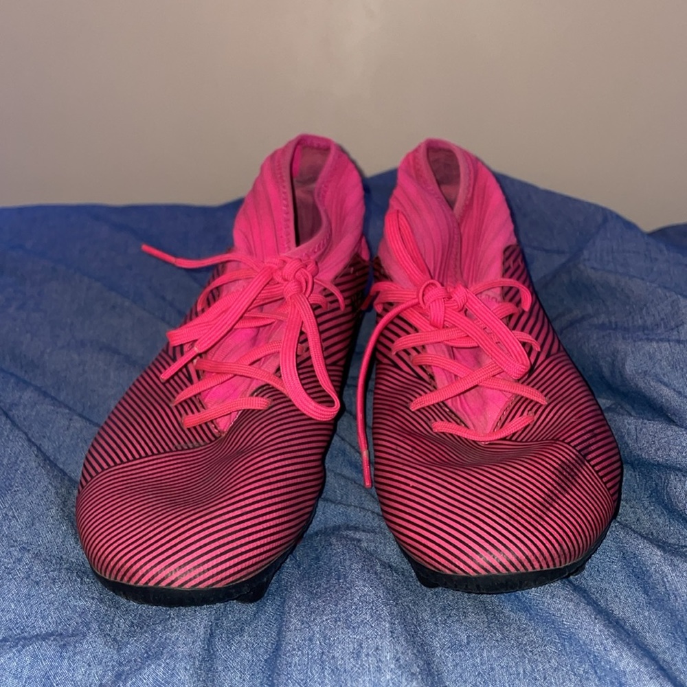 Adidas nemesis men’s pink soccer cleats size 9